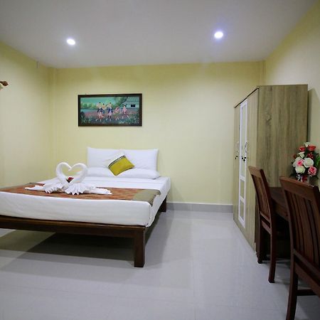Sri Siam Resort Kanchanaburi Buitenkant foto